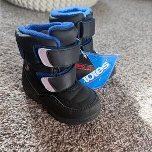 totes Kids Black Boots with Blue Lining